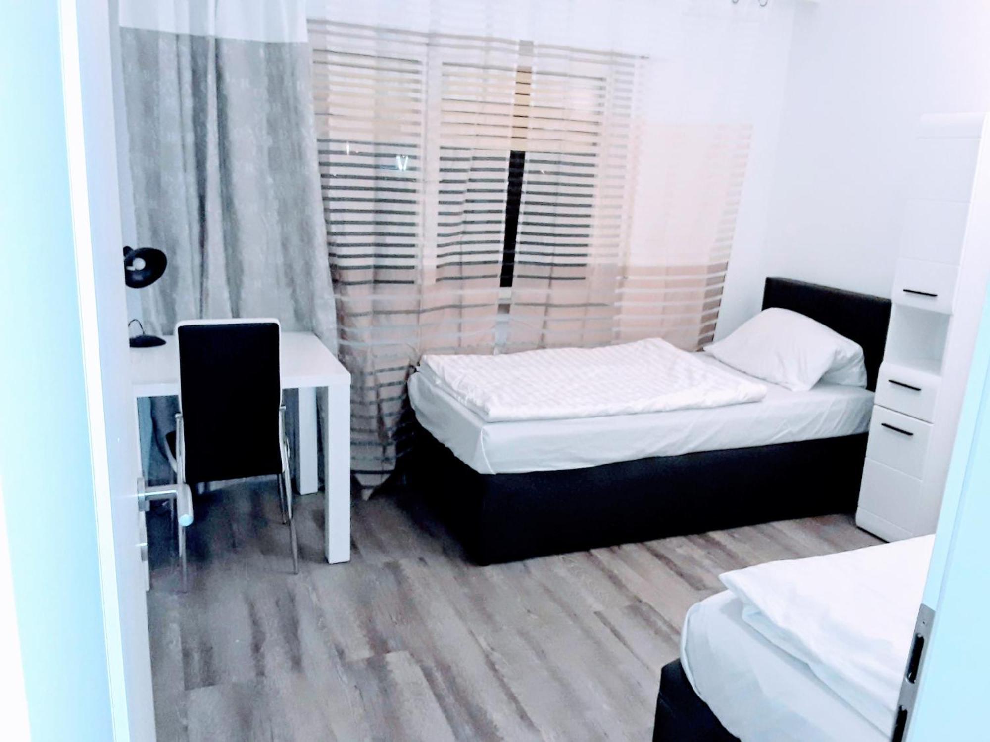 루셀스하임 Fmi110 Next To Airport 아파트 객실 사진