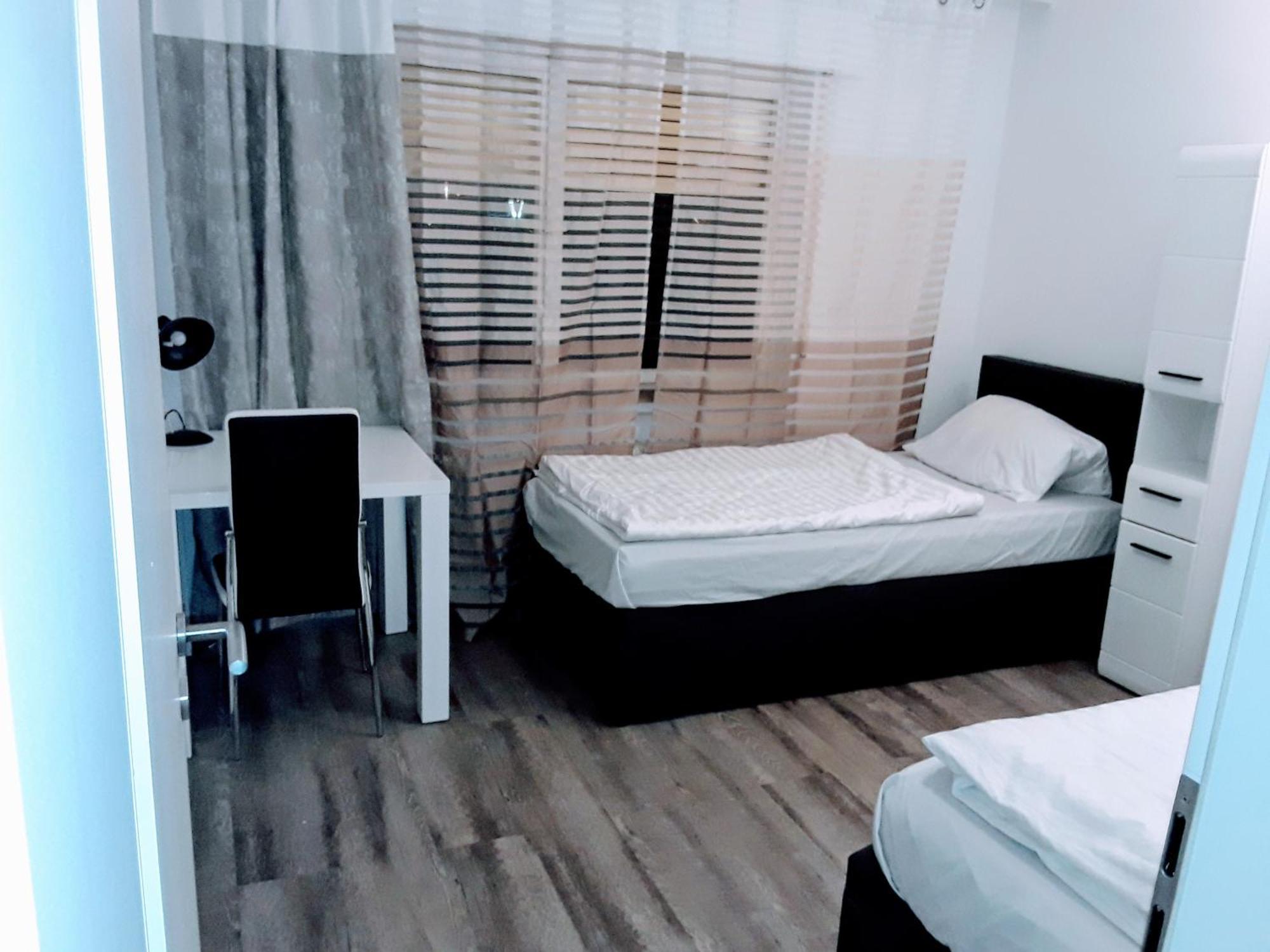 루셀스하임 Fmi110 Next To Airport 아파트 객실 사진